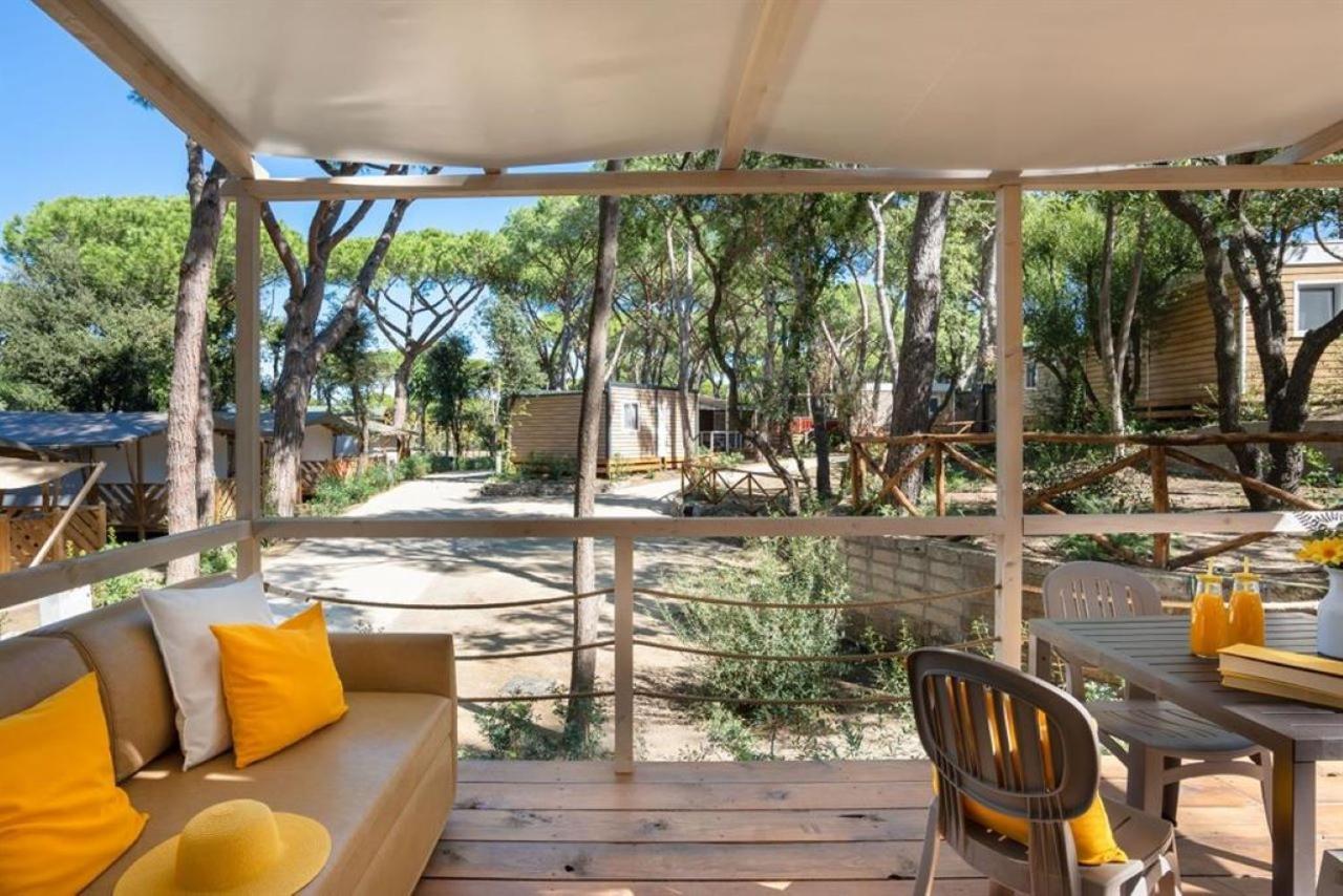 Camping Il Capannino Glamping Village Марина-ди-Биббона Экстерьер фото